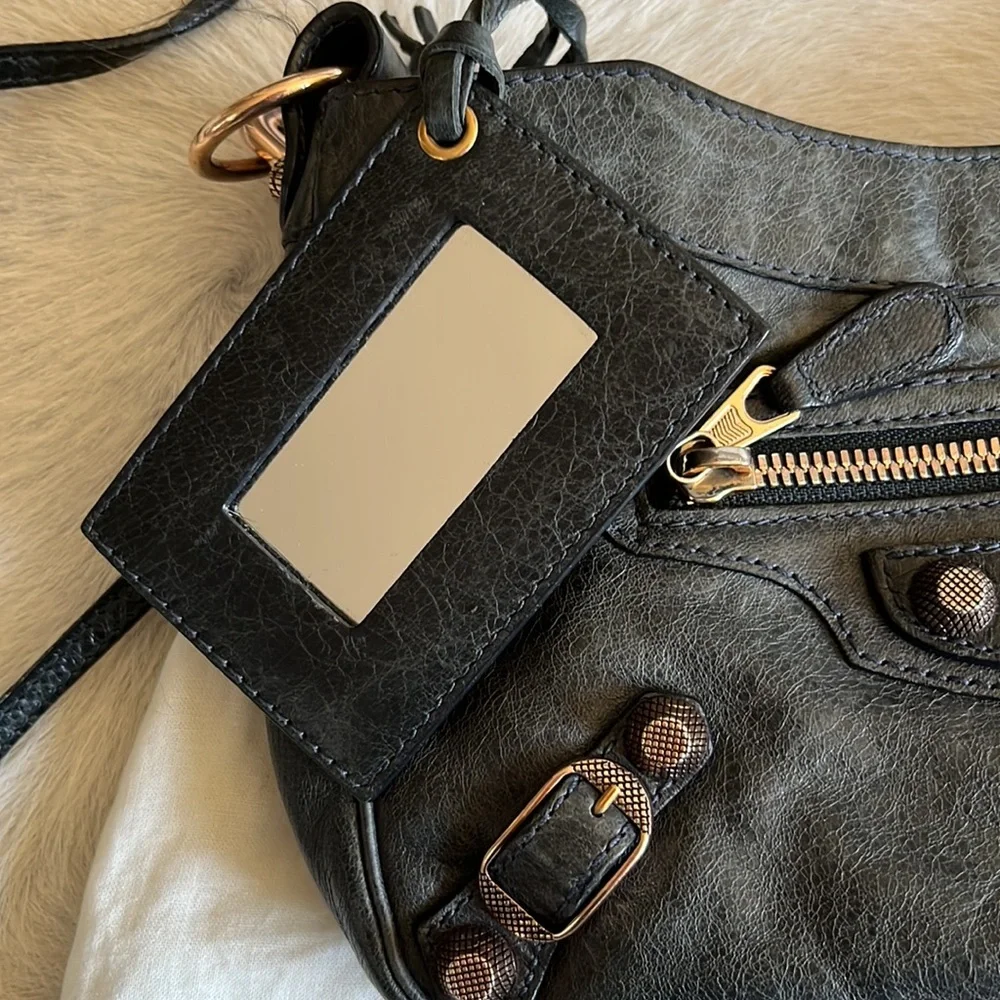 Balenciaga Crossbody Bag in Agneau - Picture 3 of 6